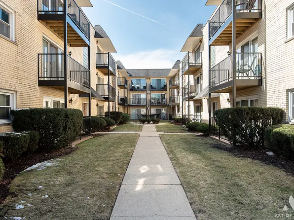 6482 N Northwest Hwy APT 105, Chicago, IL 60631