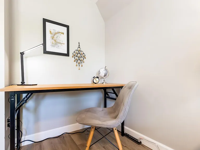 278 Euclid St #2 — Photo 8