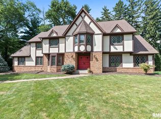 1225 38th Ave Ct, Rock Island, IL