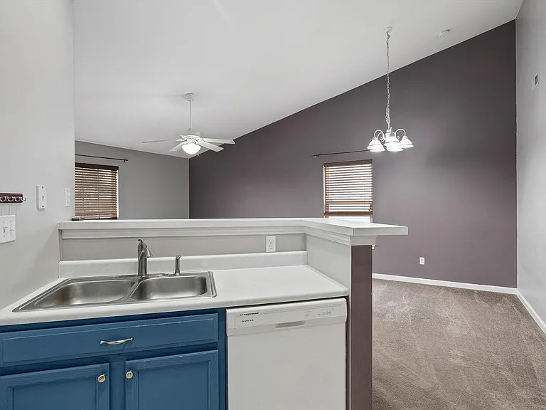 16 Homefield Gardens Dr — Photo 2