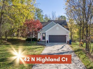 42 N Highland Ct, Howard, OH 43028