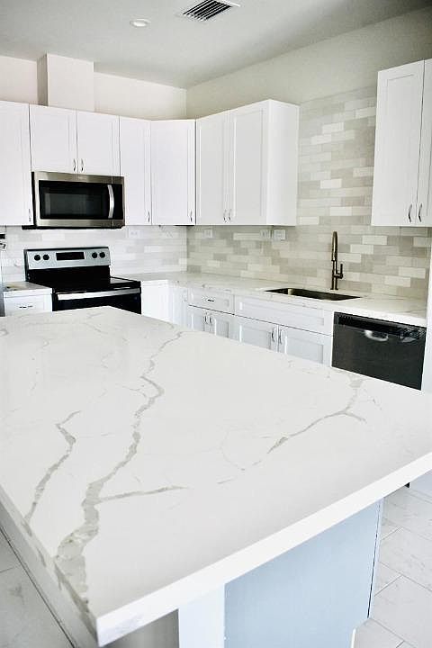 1st image of 22 Palmetto Dr #11