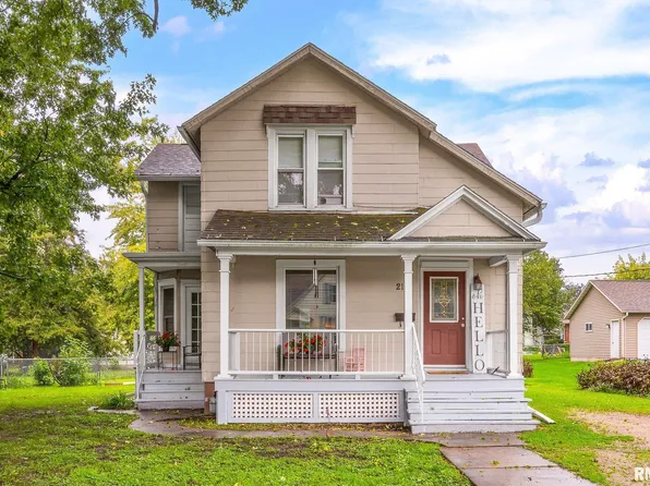 218 Garfield Ave, Galesburg, IL 61401