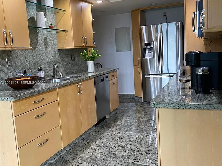 1121 Crandon Blvd #D1007 — Photo 3