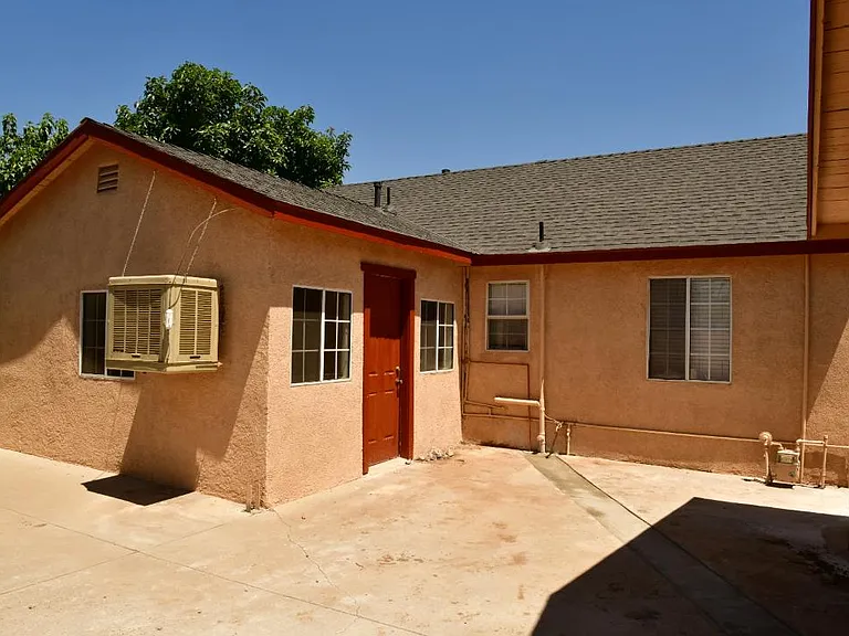 1175 Cypress Ave #1/2 — Photo 3