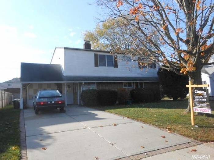 58 Twig Ln, Levittown, NY 11756 Zillow