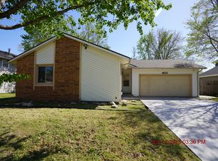8515 E Scott St, Wichita, KS 67210