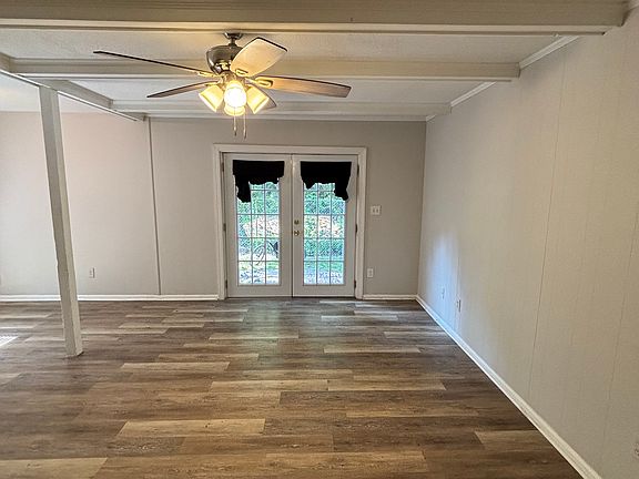 2nd image of 1742 Skinner Ave