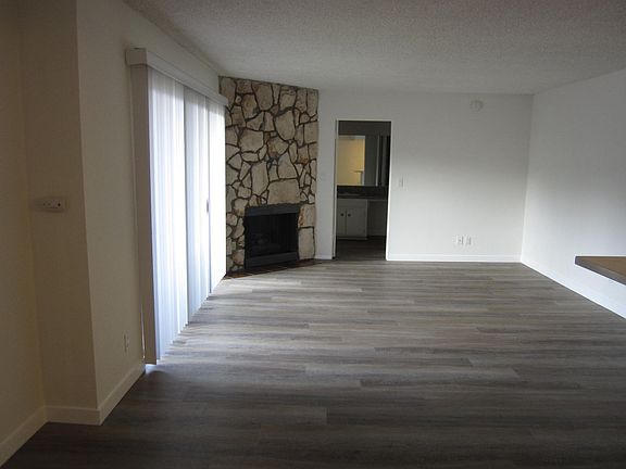 3rd image of 1155 S Barrington Ave APT 101