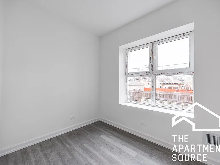1014 N Hamlin Ave #1 — Photo 10