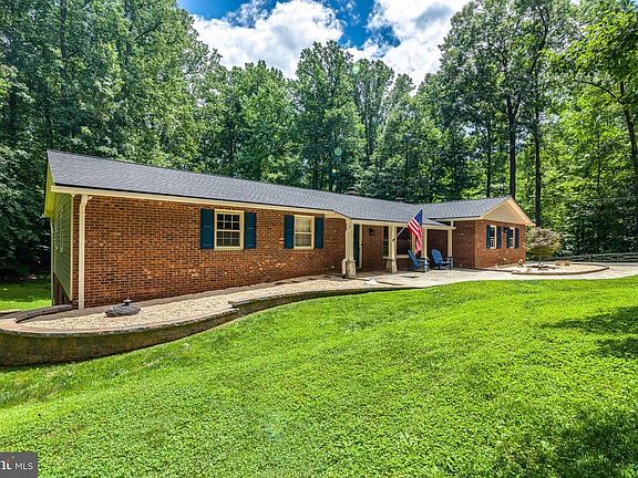 Stonework is just incredible-look around! amazing!