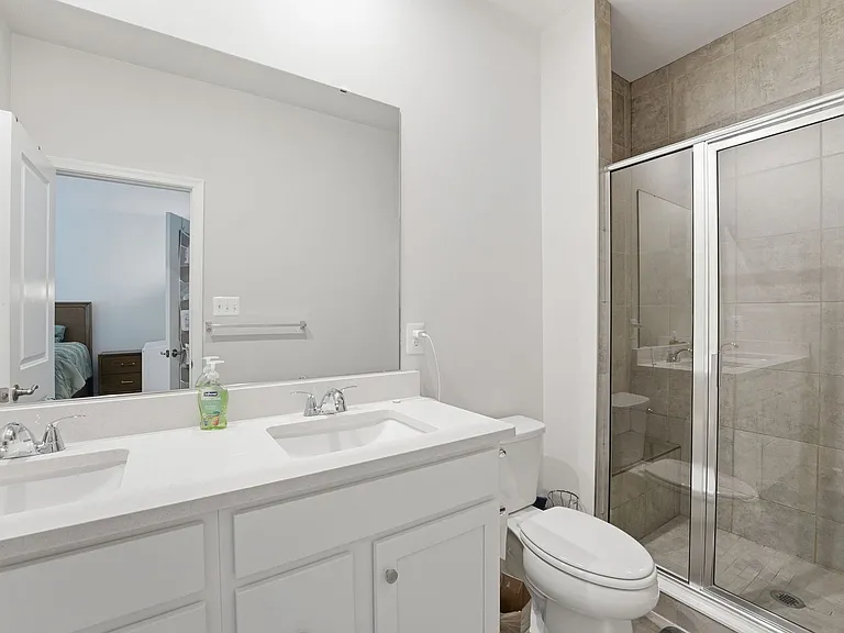 6066 Beake St — Photo 10