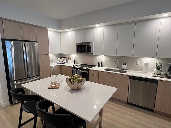 5th image of 2631 NW North River Dr #28