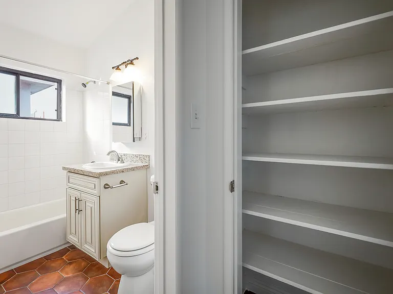 1563 Brockton Ave — Photo 13
