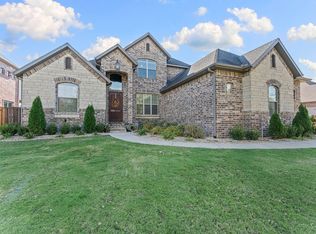 3221 Laurel Cir, Centerton, AR 72719