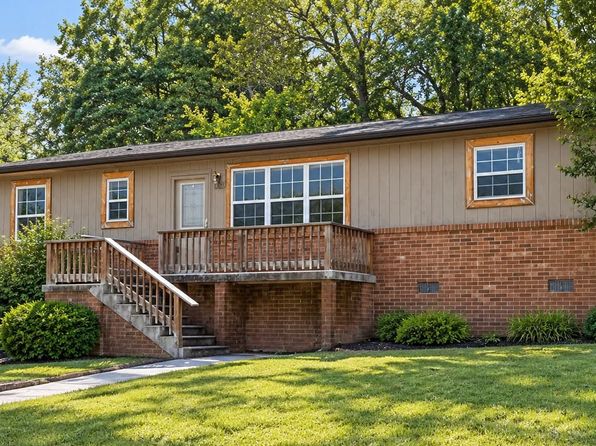 120 Willis Ln