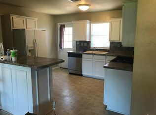 116 SW 3rd St, Moore, OK 73160