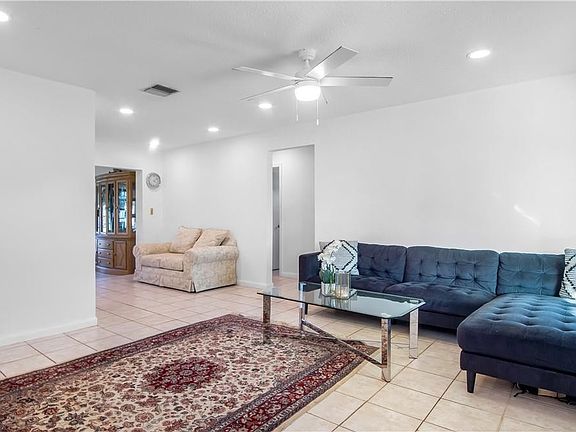 3rd image of 4501 NW 49th Drive
