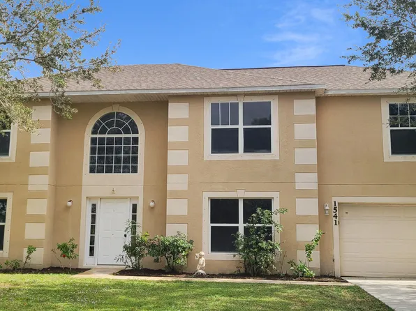 1541 SE Crown Street, Port St Lucie, FL 34983