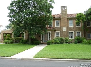 222 W Agarita Ave, San Antonio, TX 78212