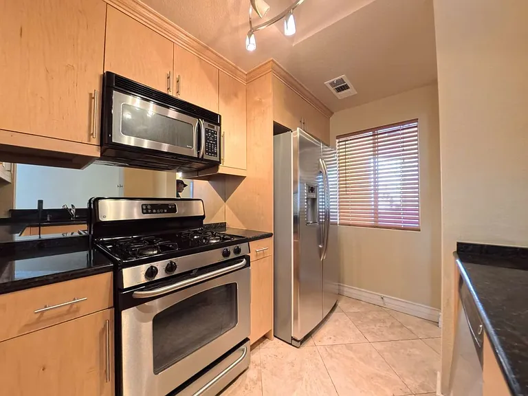 220 W Flamingo Rd #121 — Photo 24