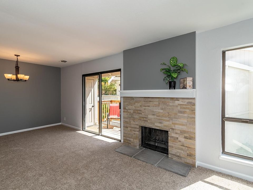 1st image of 727 Mikkelsen Dr