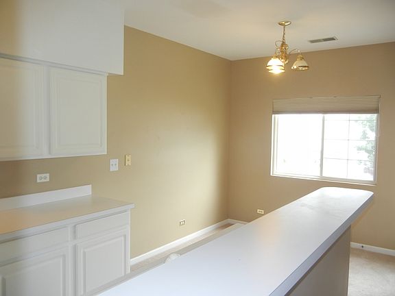 5th image of 79 Heather Glen Dr