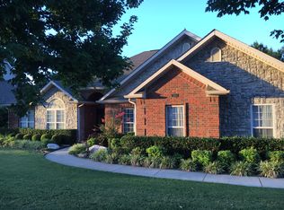 2375 Pickwick Ter, Siloam Springs, AR 72761