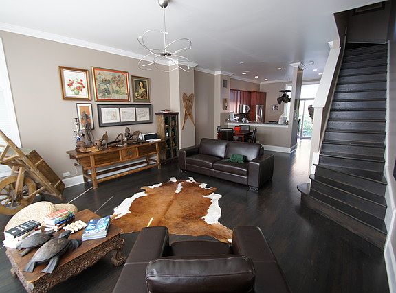 2nd image of 842 N Ogden Ave