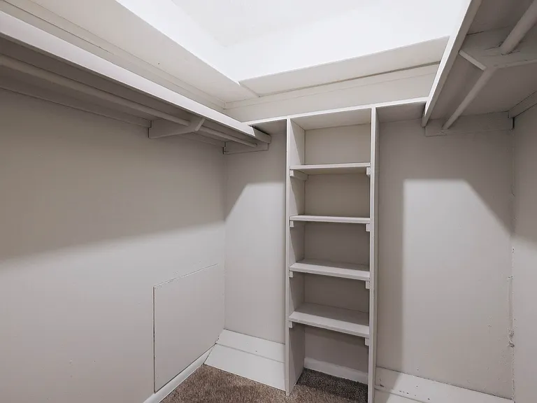 Hampton Hall | Comfort, Convenience, & Community All In One — Photo 177