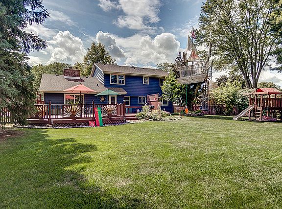 3rd image of 5946 Weymouth Dr