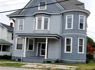 221 S Chestnut St, Derry, PA 15627