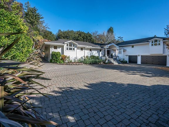 3rd image of 38 Sir Francis Drake Boulevard