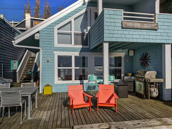 3106 Mission Beach Ln, Marysville, WA 98271