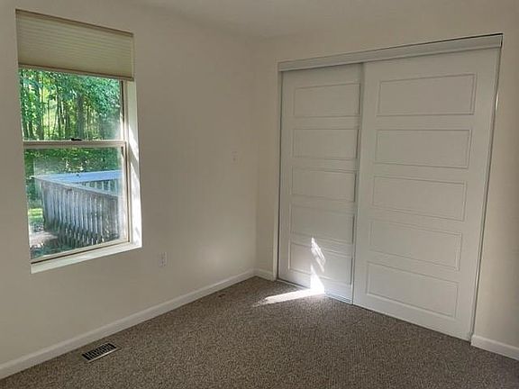 2nd image of 128 Avenue