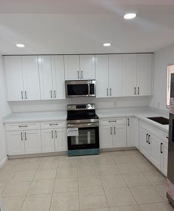 3rd image of 603W-4524 SW 54th St #603W