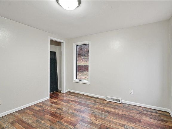 2nd image of 17 Valley Dr