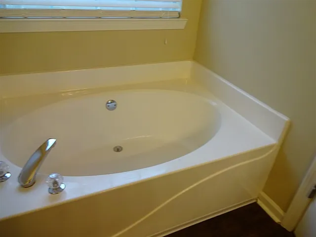 256 Sandstone Dr — Photo 8