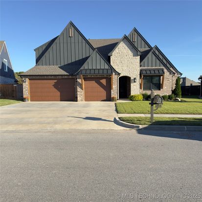 14243 S College Ave, Bixby, OK 74008
