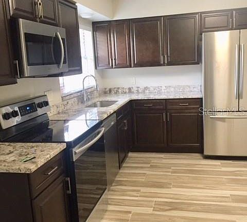 4th image of 2752 Ceram Ave