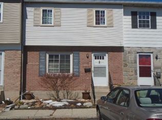 709 Pennsylvania St, Whitehall, PA 18052