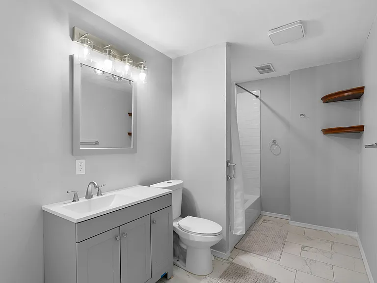 2119 N Charles St #D — Photo 12
