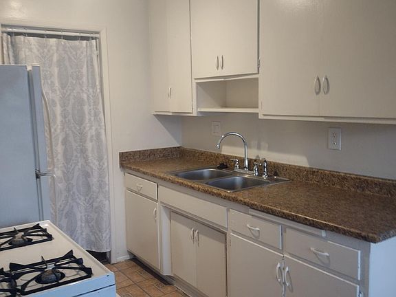 4th image of 259 Molino Ave APT 4
