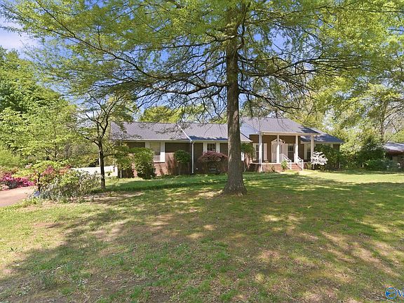 5th image of 1212 Bellevue Dr