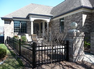 1504 Edison Shores Pl, Port Huron, MI 48060