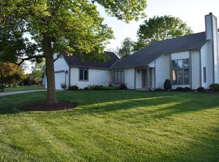 13430 W Wembly Dr, New Berlin, WI 53151
