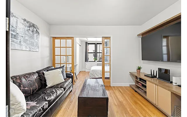 Rented by Douglas Elliman | media 8