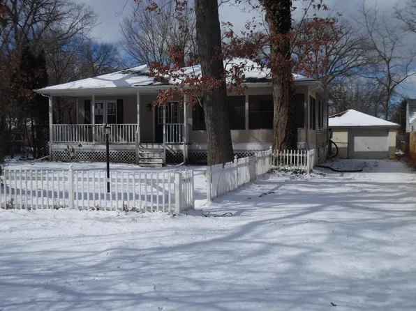 2328 Parke St, Lake Station, IN 46405