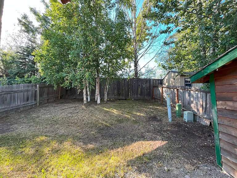 7533 Regal Mountain Dr — Photo 15