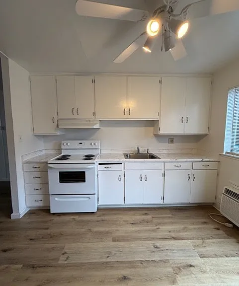Montgomery Country Club Apartments — Photo 22